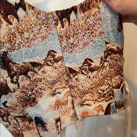 Women's Horse Print Cropped Cami Top - Brown & Blue - Picture 3 of 5